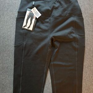 New with tags ladies spyder leggings size medium